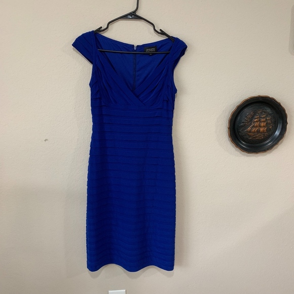 adrianna papell royal blue dress